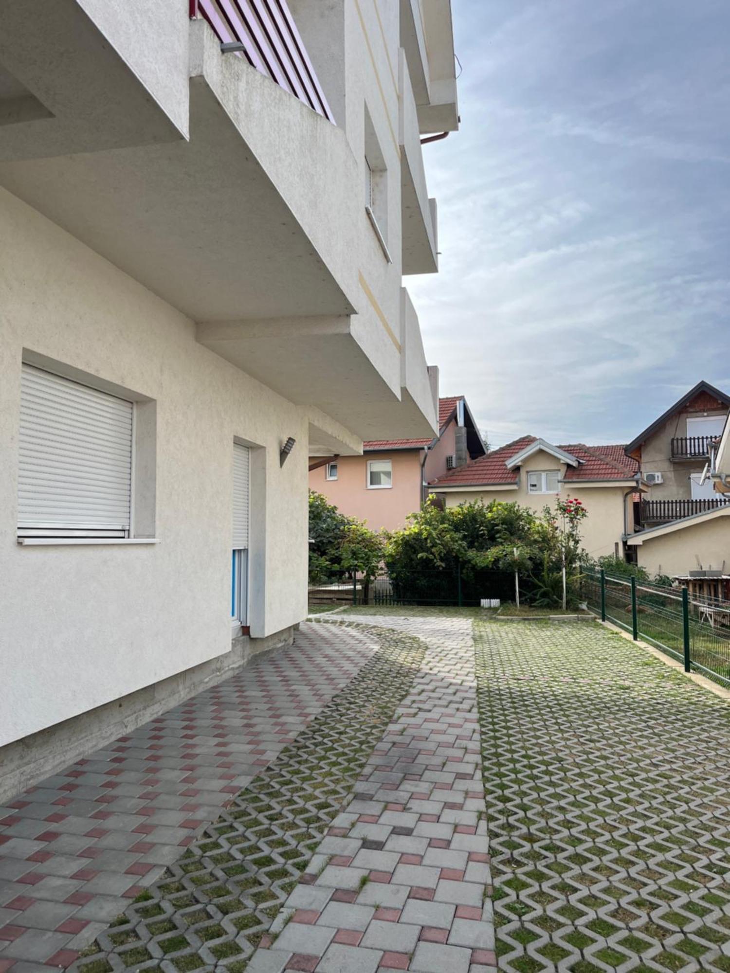 Apartment No10